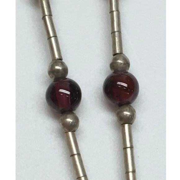 Vintage Sterling and Garnet  liquid silver  necklace - Picture 3 of 8